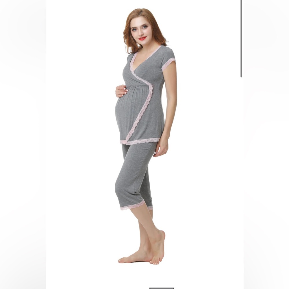 Kimi and Kai Gray Maternity Pajama Set with Pink Accents NWOT - Picture 2 of 4
